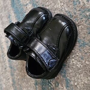 TEENY TOES | Baby Boy Black Dress Shoes Sz: 2